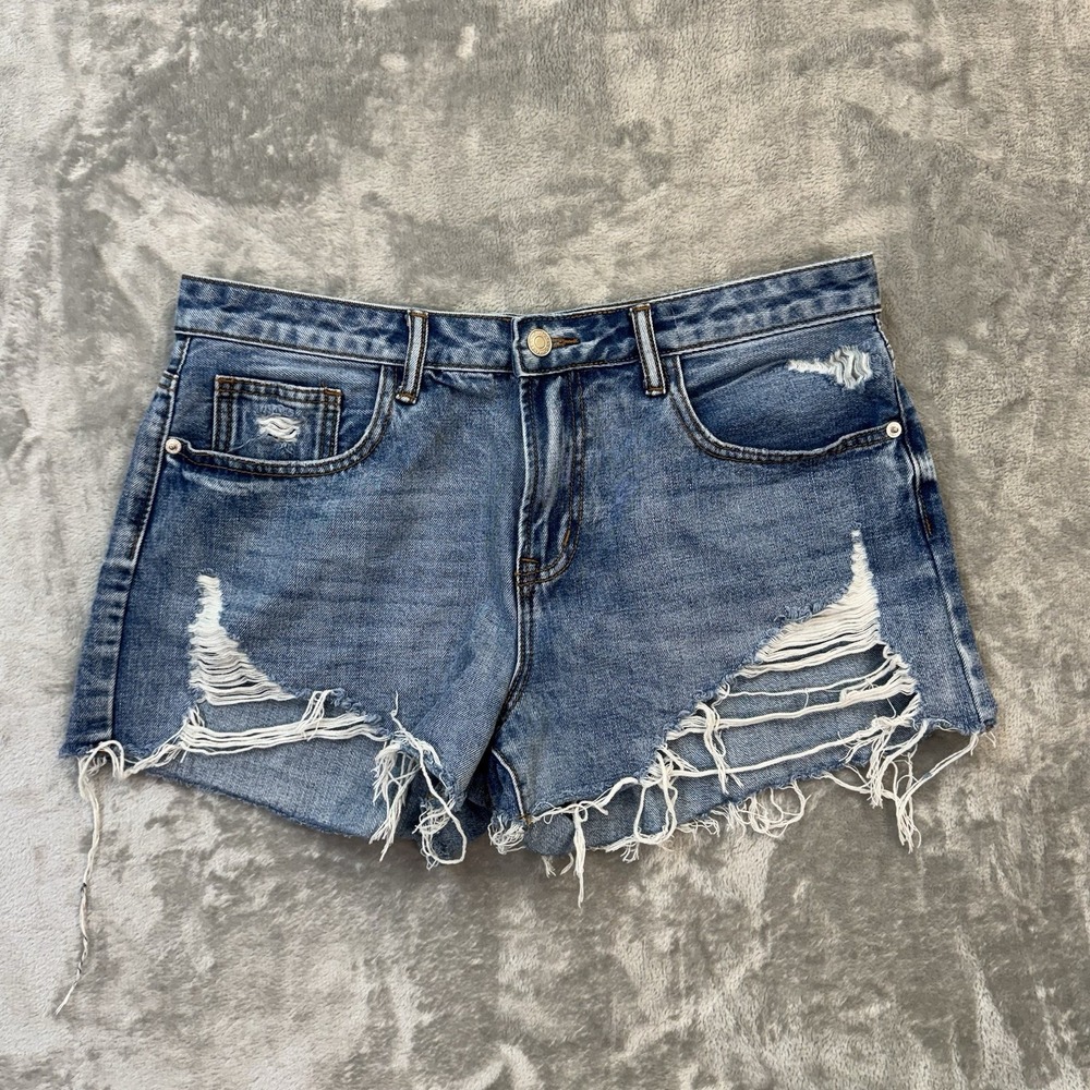 Ultra Distressed Denim Shorts Women's Mid Rise Ripped Frayed Hem Size Large